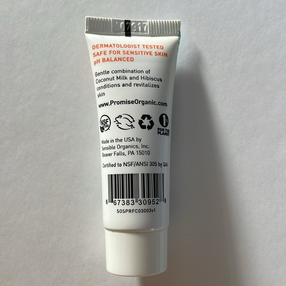 Bundle of hydrating moisturizers and face creams - Picture 8 of 12